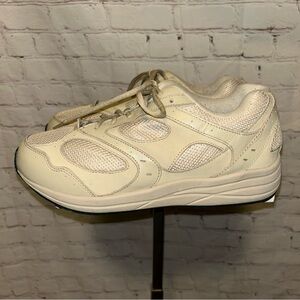 Drew “Flare” athletic shoes‎ women’s size 10.5 XW
